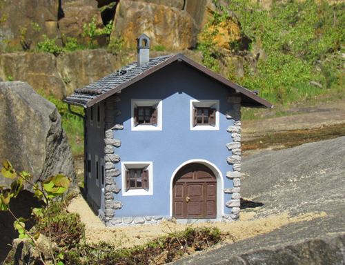 Engadiner-Haus-taub-a Engadiner-Haus-taub-a