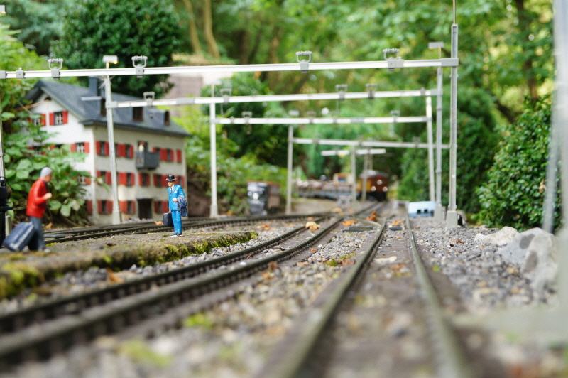 Warten in Ilanz auf den Zug